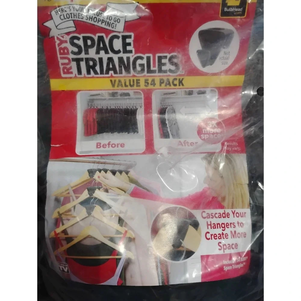 Ruby Space Triangles‎ Value 54 Pack